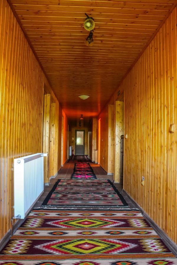 Conacul Lupilor Hotel Satu Sugatag Exterior foto